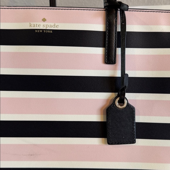 Kate Spade Tote EUC - Picture 2 of 10